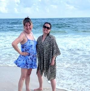 Meet your Posher, Shirley